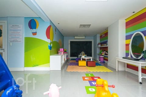 Image 21 - 250425